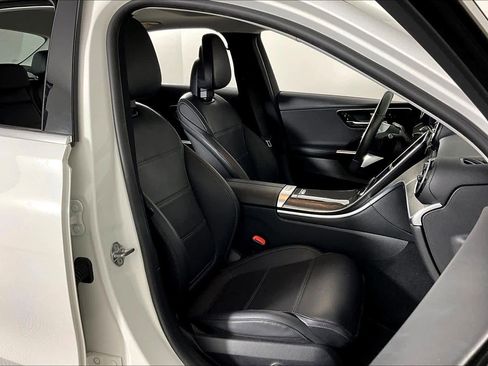 Used 2022 Mercedes-Benz C 300 Sedan image 8