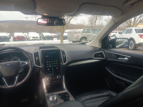 Used 2023 Ford Edge SEL image 18