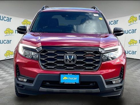 Used 2023 Honda Passport TrailSport image 2