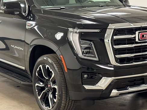 New 2026 GMC Yukon Elevation RWD image 4