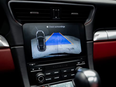 Used 2019 Porsche 911 Carrera S RWD image 49