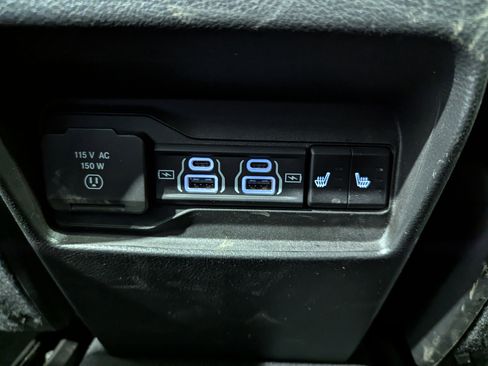 Used 2023 Jeep Grand Cherokee 4WD 4xe image 13