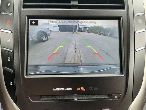 Used 2018 Lincoln MKC Premiere FWD image 26