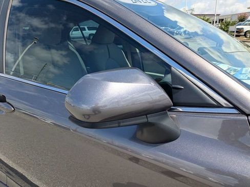 Used 2022 Toyota Camry LE FWD image 12