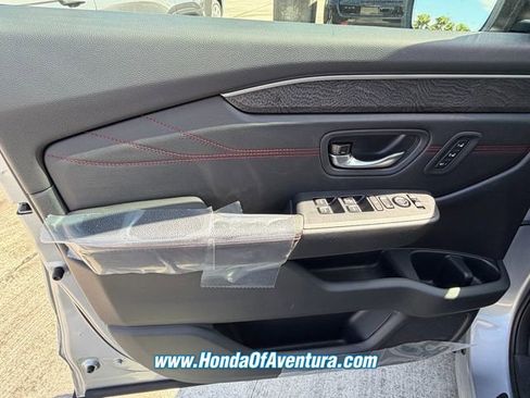 New 2026 Honda Pilot Black Edition image 8