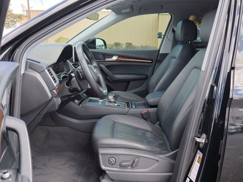 Used 2018 Audi Q5 2.0T Premium image 11