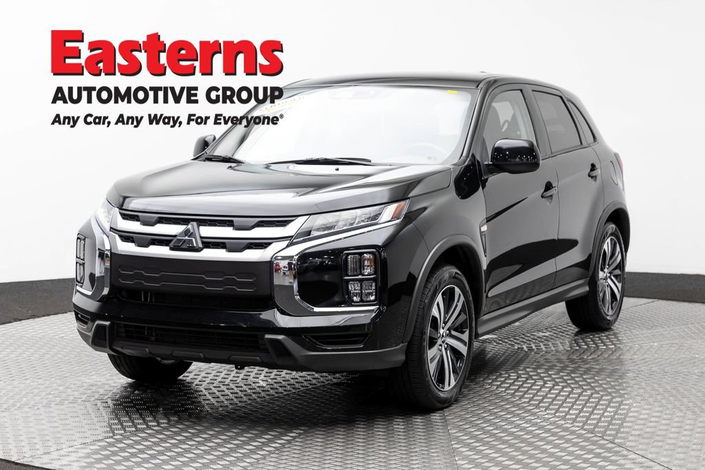Used 2025 Mitsubishi Outlander Sport LE AWD/4WD image 1