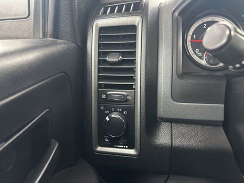 Used 2017 RAM 3500 Tradesman w/ Chrome Appearance Group image 37