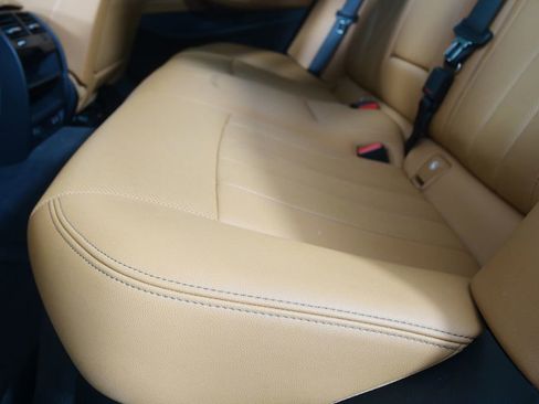 Certified 2023 BMW 530e w/ Executive Package image 15