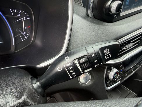 Used 2020 Hyundai Santa Fe SEL w/ Convenience + Premium Package FWD image 33