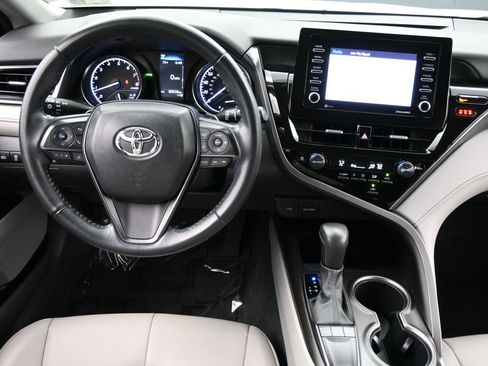 Used 2023 Toyota Camry SE w/ Convenience Package FWD image 5