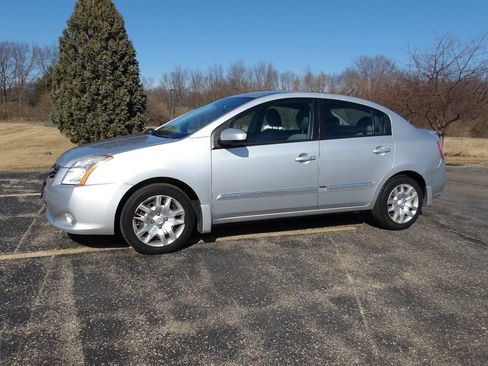Used 2011 Nissan Sentra 2.0 S w/ Convenience Pkg image 8