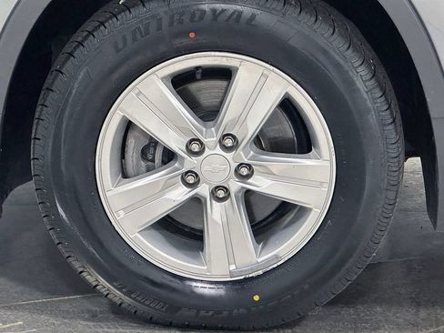 Used 2020 Chevrolet Trax LS FWD image 36