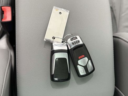 Used 2022 Audi Q5 2.0T Premium Plus w/ Premium Plus Package image 37