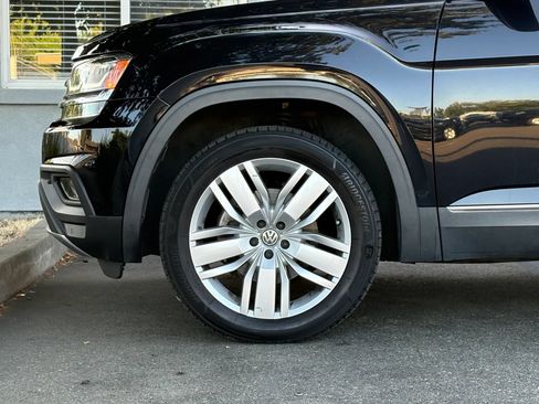 Used 2019 Volkswagen Atlas SEL AWD/4WD image 32
