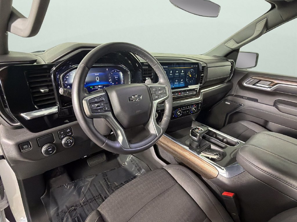 Used 2023 Chevrolet Silverado 1500 RST w/ Convenience Package II RWD image 18