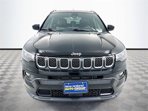 Used 2023 Jeep Compass Latitude w/ Convenience Group image 2