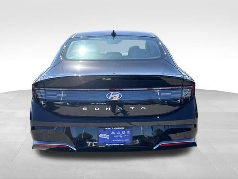 New 2026 Hyundai Sonata SEL FWD image 4
