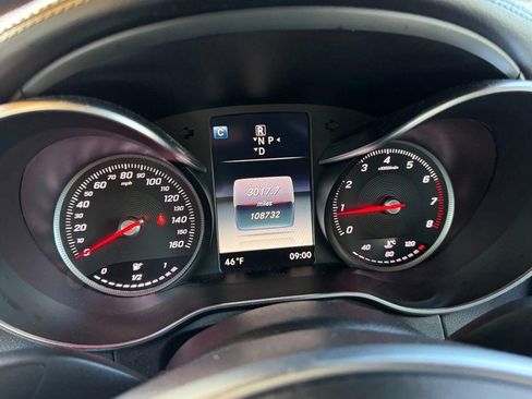 Used 2015 Mercedes-Benz C 300 4MATIC Sedan image 25