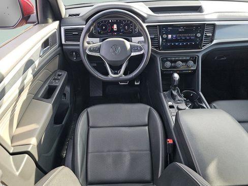 Used 2022 Volkswagen Atlas Cross Sport SEL R-Line image 4