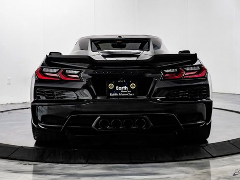 Used 2023 Chevrolet Corvette Z06 image 14