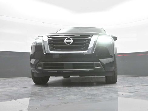 Used 2025 Nissan Pathfinder SV AWD/4WD image 36