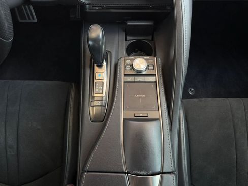 Used 2018 Lexus LC 500 Coupe w/ Sport Package RWD image 41