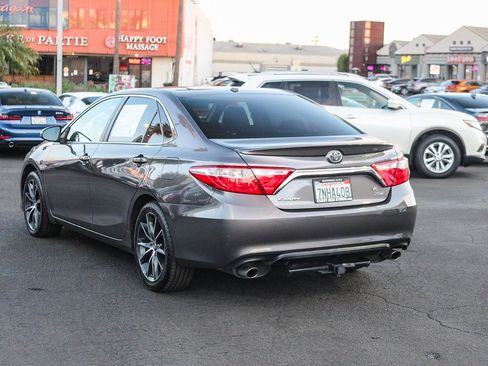 Used 2015 Toyota Camry XSE image 7