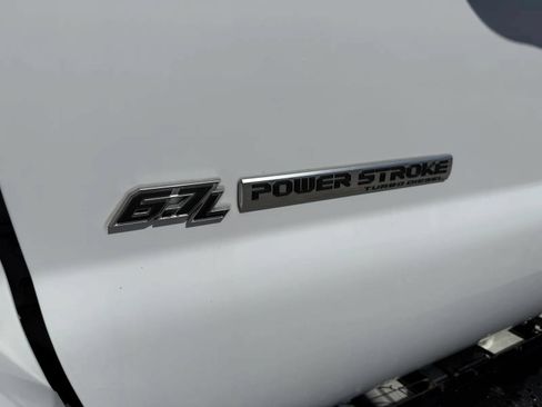 Used 2022 Ford F750 2WD Crew Cab Super Duty image 10