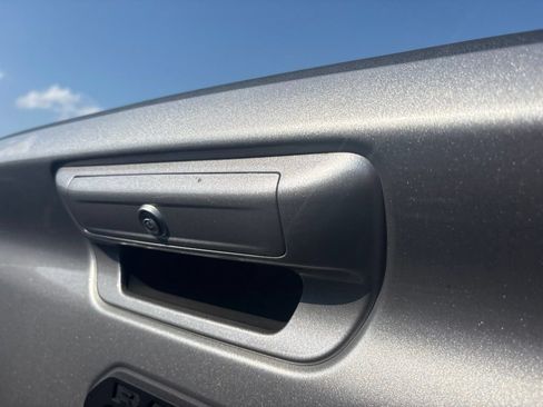 Used 2022 RAM 1500 Laramie AWD/4WD image 6