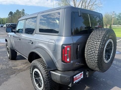 Used 2023 Ford Bronco Big Bend w/ Sasquatch Package AWD/4WD image 5