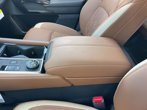 New 2026 Nissan Pathfinder Platinum w/ Cargo Package image 12