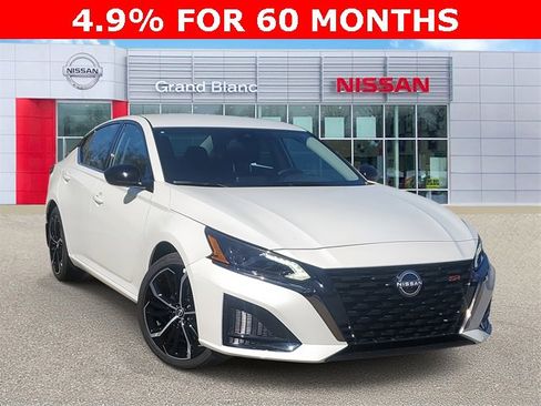 New 2025 Nissan Altima 2.5 SR image 1