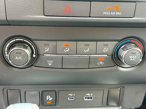 Used 2023 Nissan Frontier SV w/ Technology Package image 13