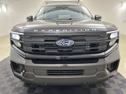 New 2025 Ford Expedition Max Active image 2