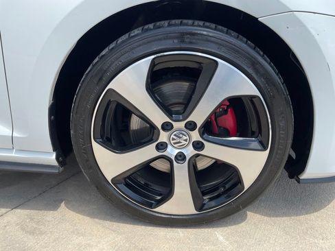 Used 2016 Volkswagen GTI SE FWD image 28