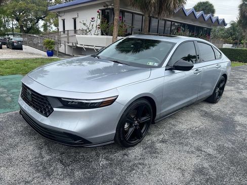 Used 2024 Honda Accord Sport image 2