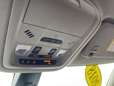 Used 2018 Buick Enclave Avenir image 15