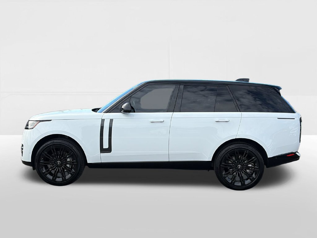 Used 2025 Land Rover Range Rover SE AWD/4WD image 8