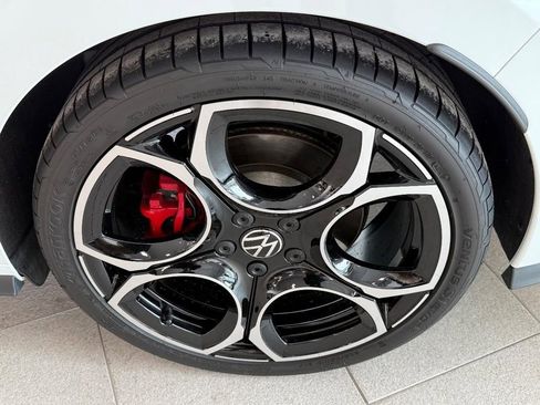 Used 2025 Volkswagen GTI Autobahn image 6