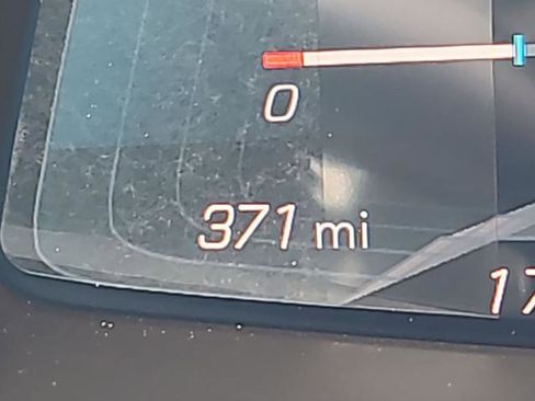 Used 2023 Chevrolet Corvette Stingray Preferred Cpe w/ Battery Protection Package image 12