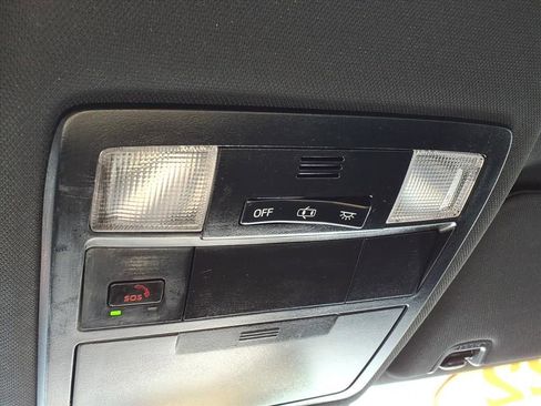 Used 2022 Toyota Tacoma TRD Sport image 18