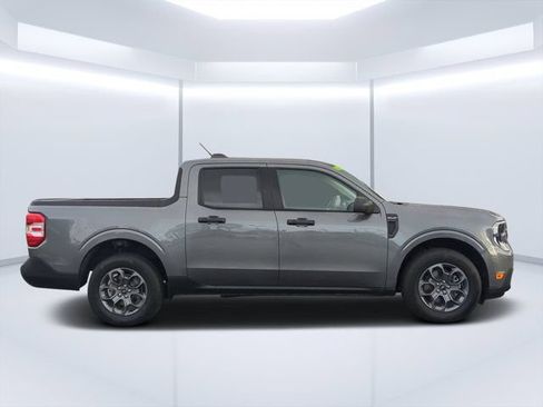 Used 2025 Ford Maverick XLT w/ Equipment Group 302A AWD/4WD image 2