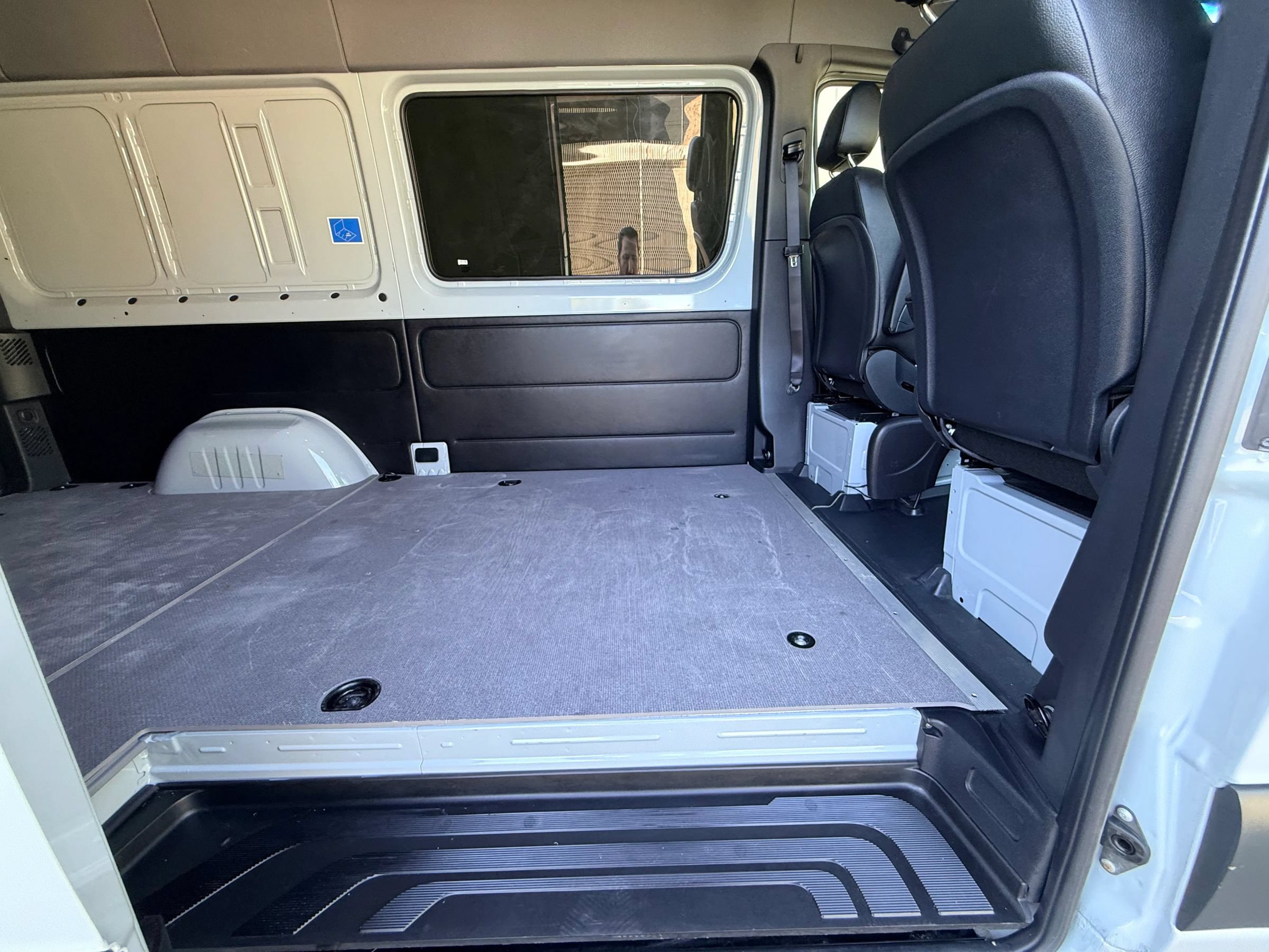Used 2022 Mercedes-Benz Sprinter 2500 144 Crew image 14