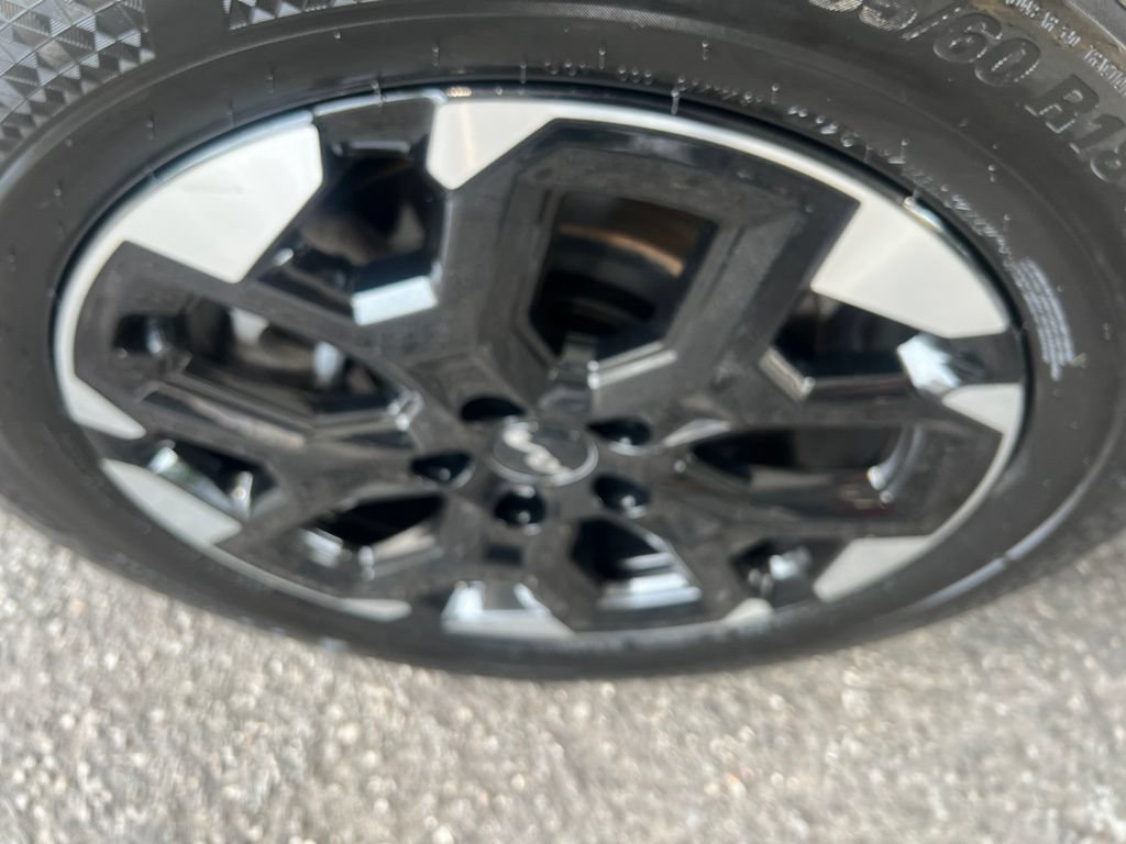 Certified 2024 Kia Sorento S FWD image 38