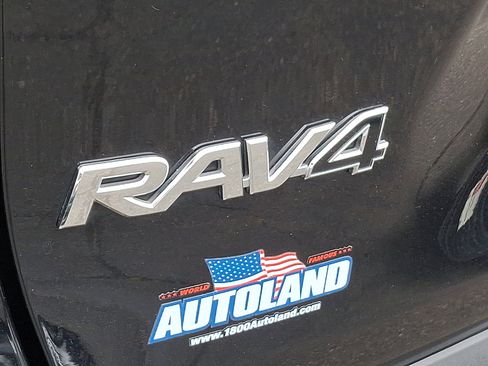 Certified 2024 Toyota RAV4 XLE image 31