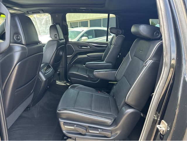 Certified 2022 Cadillac Escalade ESV Sport AWD/4WD image 28