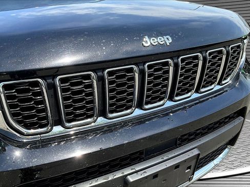 Used 2023 Jeep Grand Cherokee L Laredo w/ Luxury Tech Group I AWD/4WD image 24