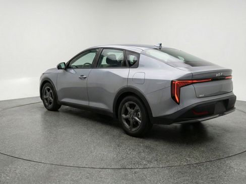 Used 2025 Kia K4 LXS image 6