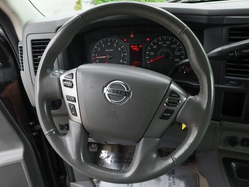 Used 2020 Nissan NV 3500 SL RWD image 22